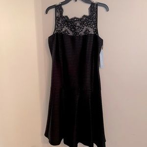 London Times cocktail dress. Black